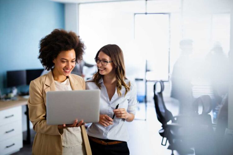 5 reasons women make top team-first collaborators in tech