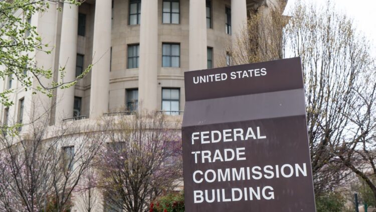 Federal Judge in Texas Strikes Down FTC Noncompete Ban