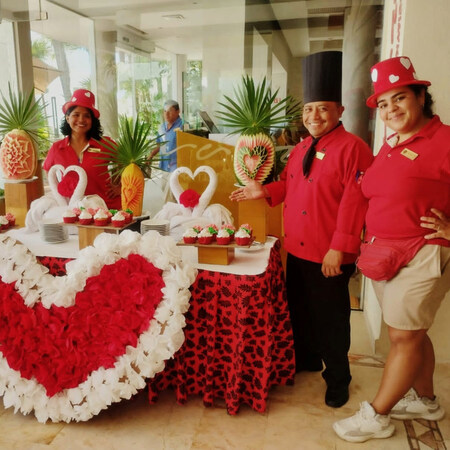 Sunset World Group Holds Various Celebrations During February in All its Hotels